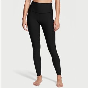 Victoria’s Secret VSX Sport Tight NWOT